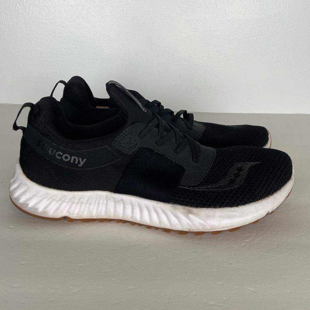 Saucony Women's Running Shoes Size 11 Color Black Sneakers S30020-70
